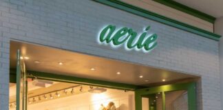 Storefront of an Aerie clothing store with green accents