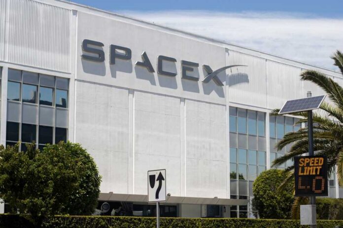 Hawthorne,,Ca,,Usa,-,May,10,,2022:,Exterior,View,Of Exterior view of the SpaceX headquarters building with a speed limit sign