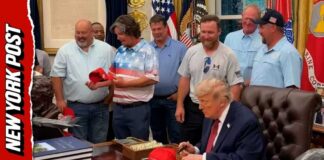 Trump SURPRISES Reflecting Pool Crew With Oval Office Recognition
