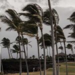 Paradise Takes A Pounding As Storm Moves Through BREAKING: Hurricane Lala HAMMERS Hawaii with rain, winds